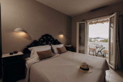 medusa_resort_suites_naxos_deluxe_double_rooms_sea_view (2)