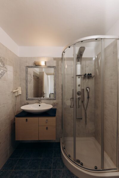 medusa_resort_suites_naxos_triple_rooms (1)